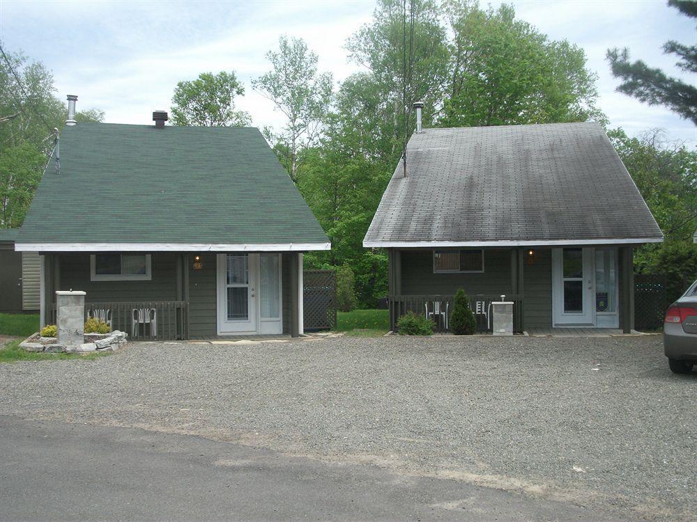 ボーブレ Les Chalets Bo-So-Metヴィラ エクステリア 写真